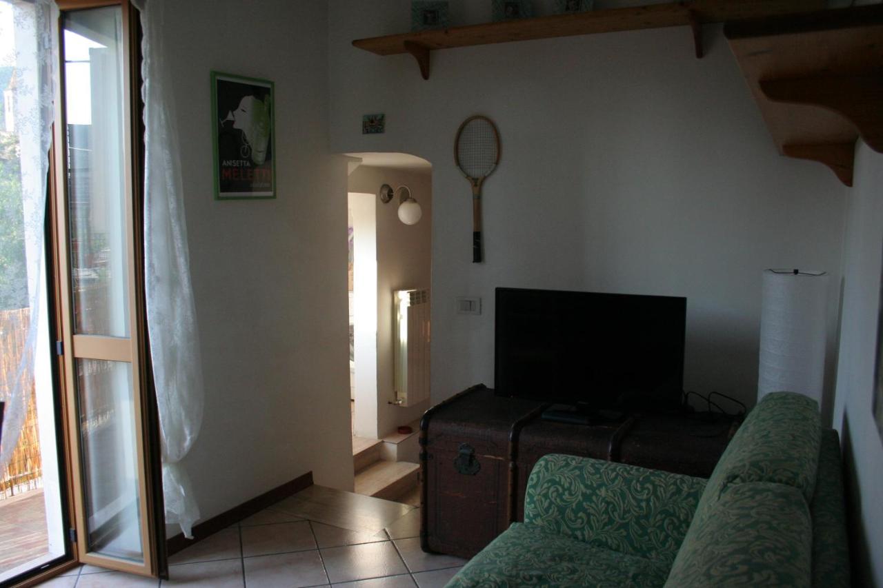 Mini Appartamento "Il Nido Del Picchio" Ascoli Piceno Buitenkant foto