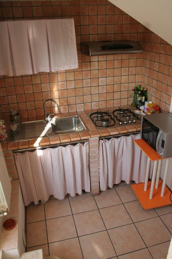 Mini Appartamento "Il Nido Del Picchio" Ascoli Piceno Buitenkant foto
