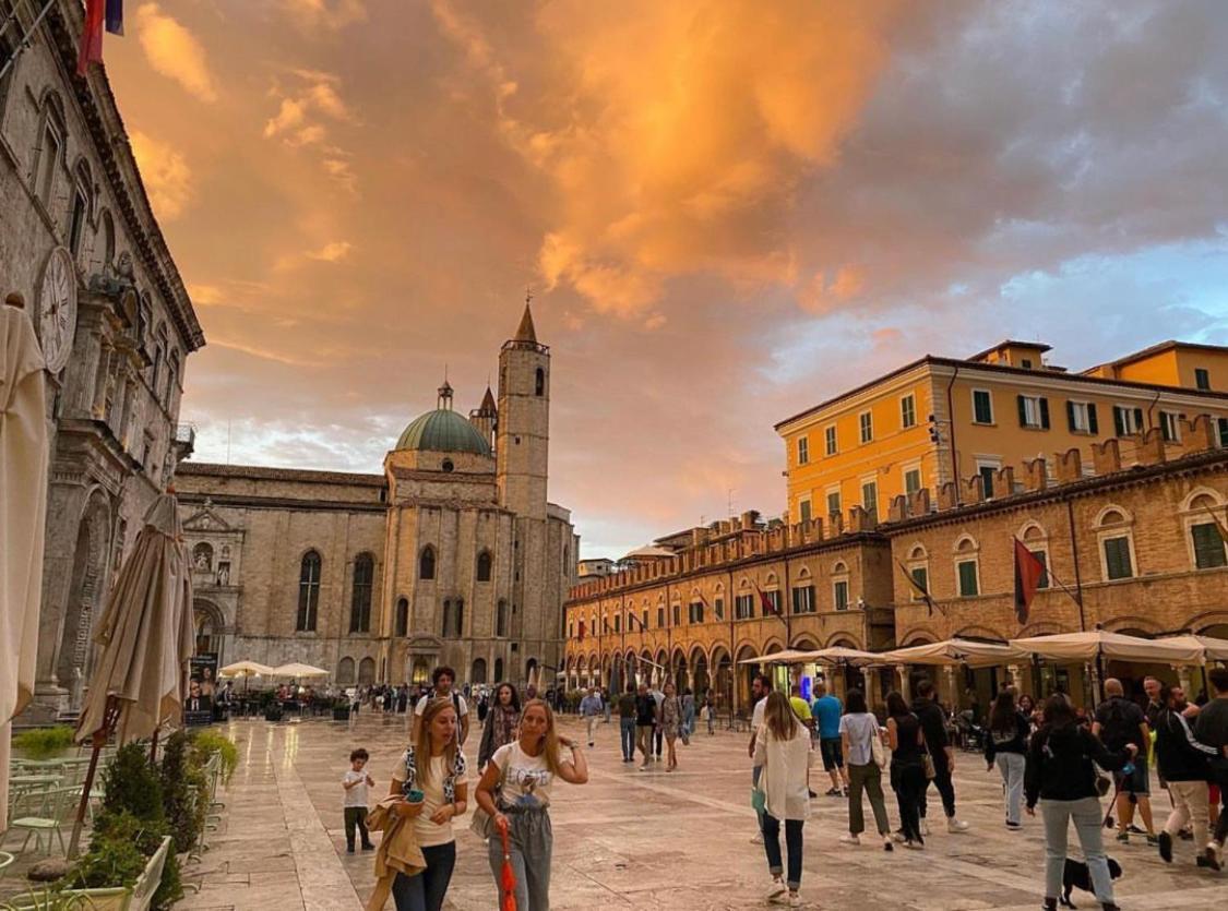 Mini Appartamento "Il Nido Del Picchio" Ascoli Piceno Buitenkant foto
